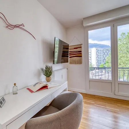 Apartment Le Joli Stade, Avec Magnifique Vue, Grenoble, Rhone Alpes
